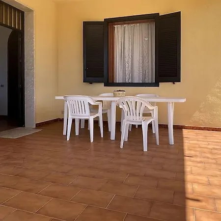 Di Selinunte - A 50 M Dal Mare